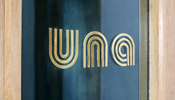 Hotel Una logo design - thumbnail